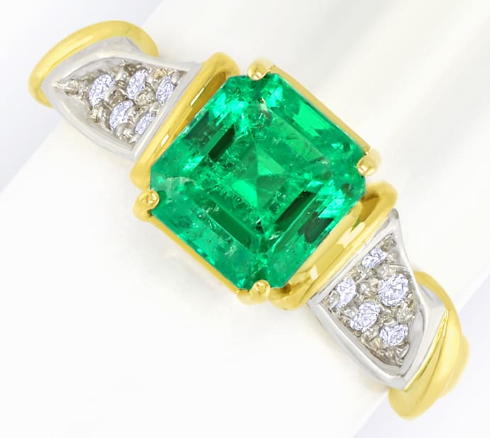 Foto 2 - Intensiv grüner Spitzen-Smaragd Diamantring, Q0156